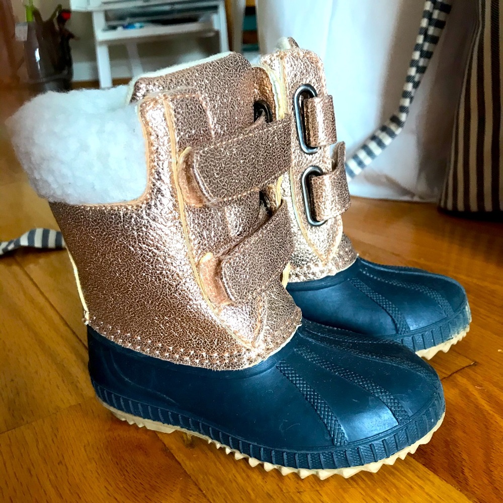 Little Girls Size 7/8 Snow Boots